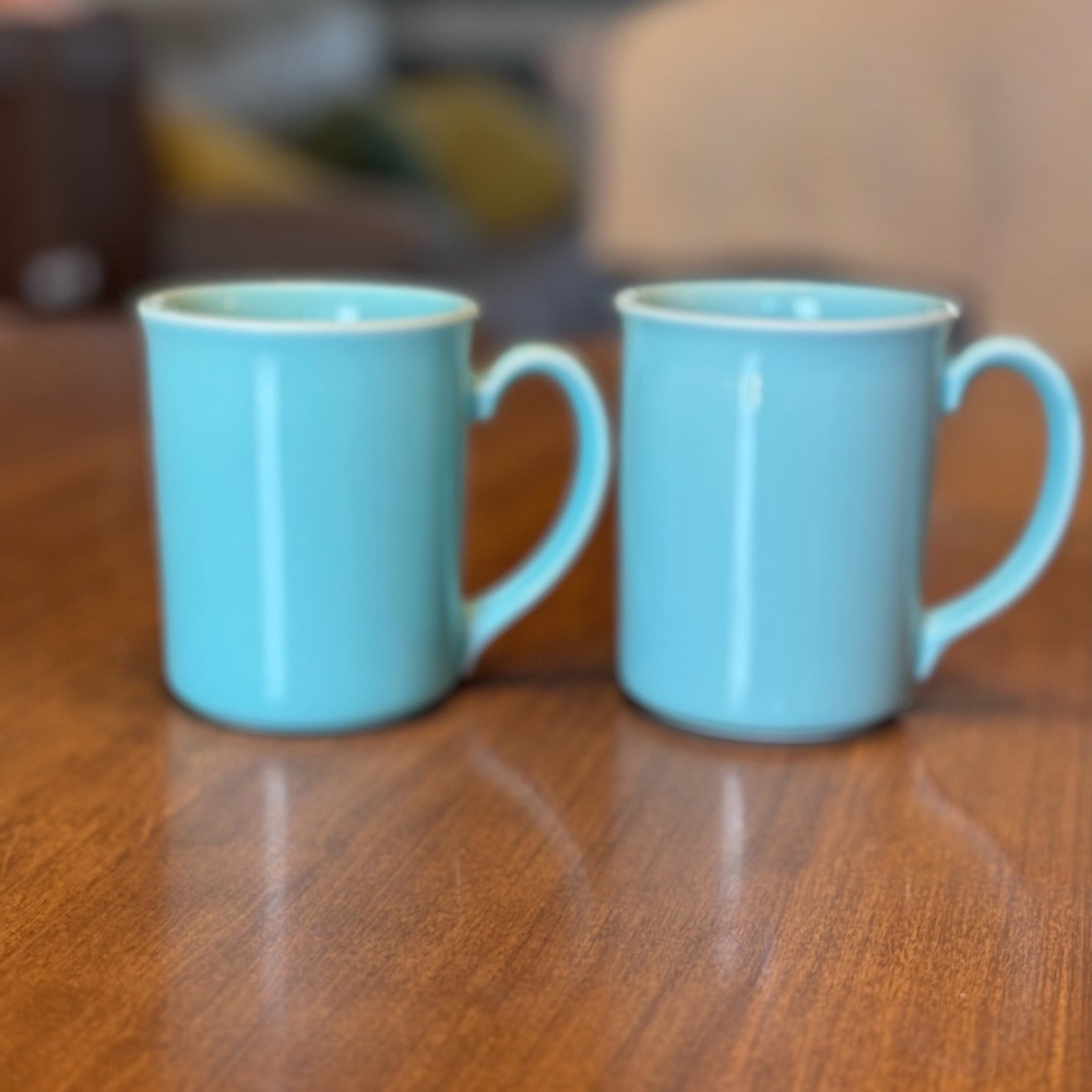 Pair of Vintage CORNING Aqua/Sea-foam Coffee Mugs Cups  Microwave MCM 8 oz Teal